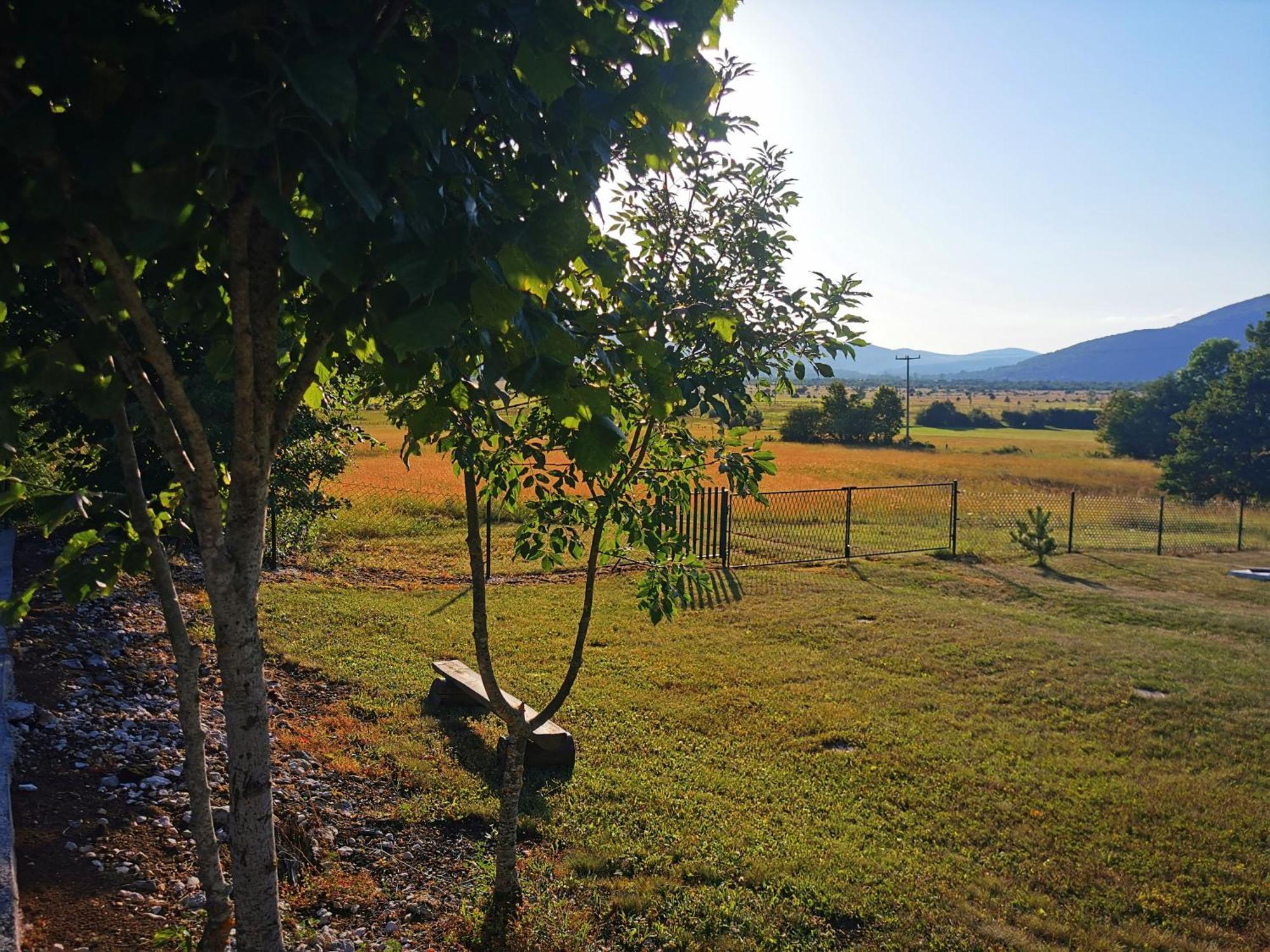 Holiday Home La Sierra Korenica Exteriér fotografie